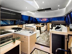 2018 Prestige Yachts 500