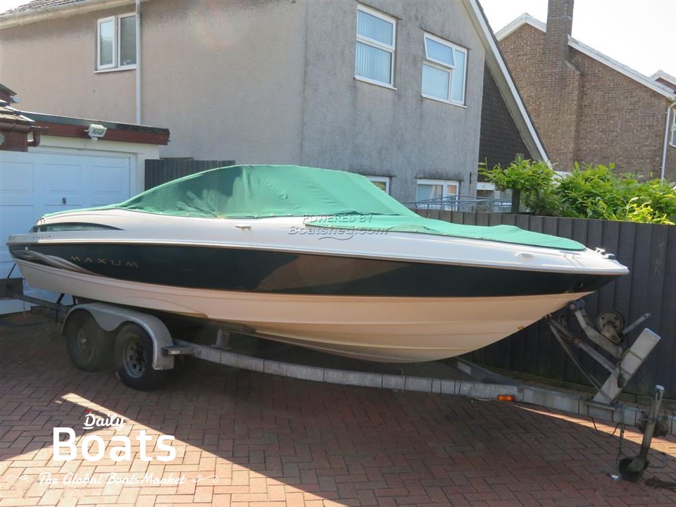 2000 Maxum 2100 Sr
