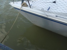 1980 Hunter Delta 25 in vendita