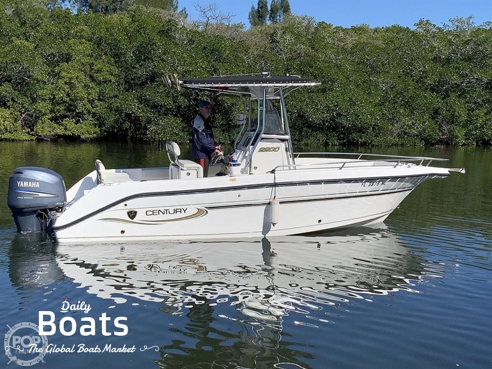 2004 Century Boats 2200 Center Console for sale. View price, photos and