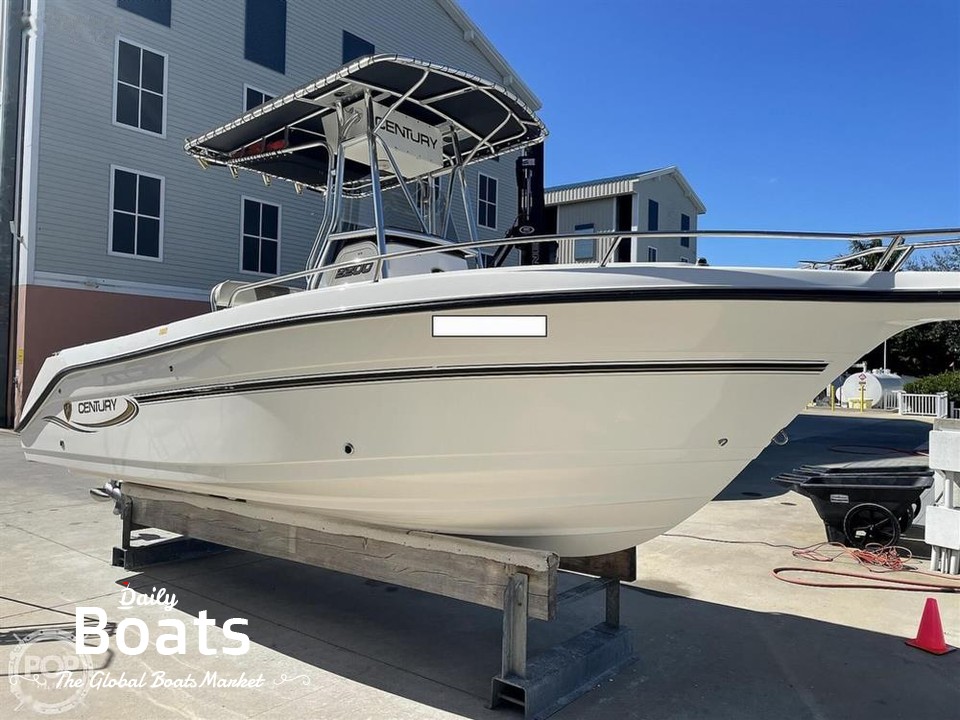 2004 Century Boats 2200 Center Console for sale. View price, photos and