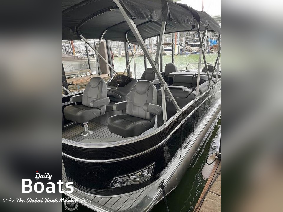 2020 Avalon Pontoon Boats 23 for sale. View price, photos and Buy 2020