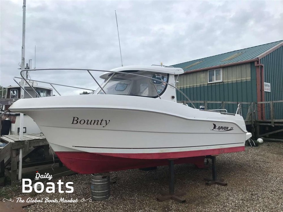 2008 Arvor 215
