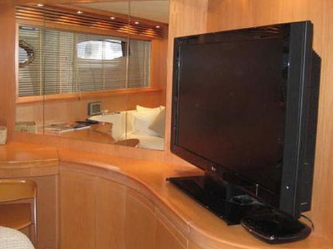 Koupit 2003 Pershing 88