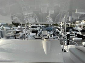 2015 Hatteras Yachts 60 на продажу
