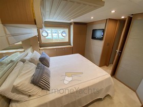 Købe 2010 Ferretti Yachts 800