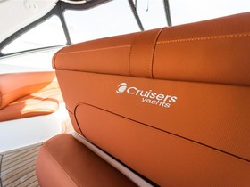 2001 Cruisers Yachts 3470 Express eladó