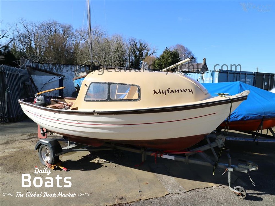 1980 Falmouth Bass Boat Company 16 for sale. View price, photos and Buy