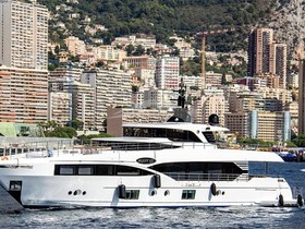 2018 Majesty Yachts 100 на продаж