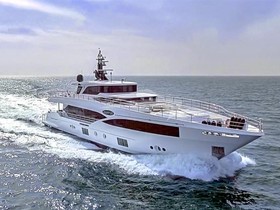 2018 Majesty Yachts 100