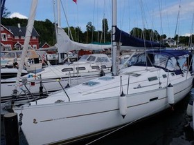 Bénéteau Boats Oceanis 323