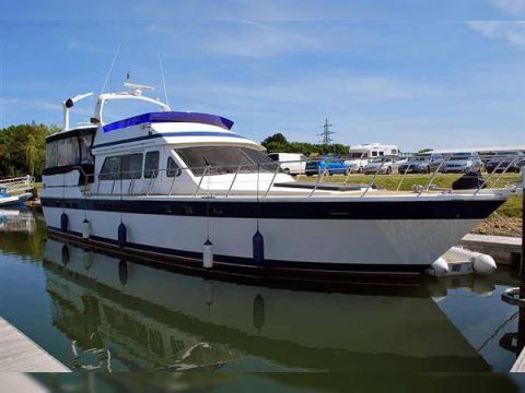 Tarquin Boats Trader 58 Sunliner