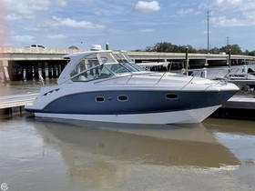 Chaparral Boats 32