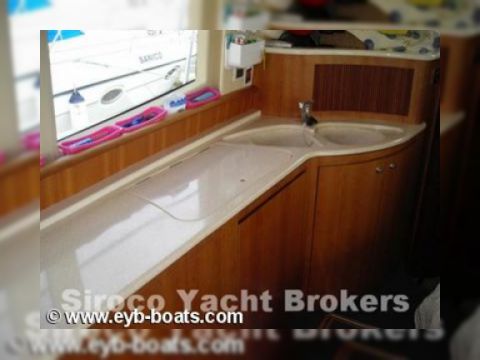 2004 Azimut 42