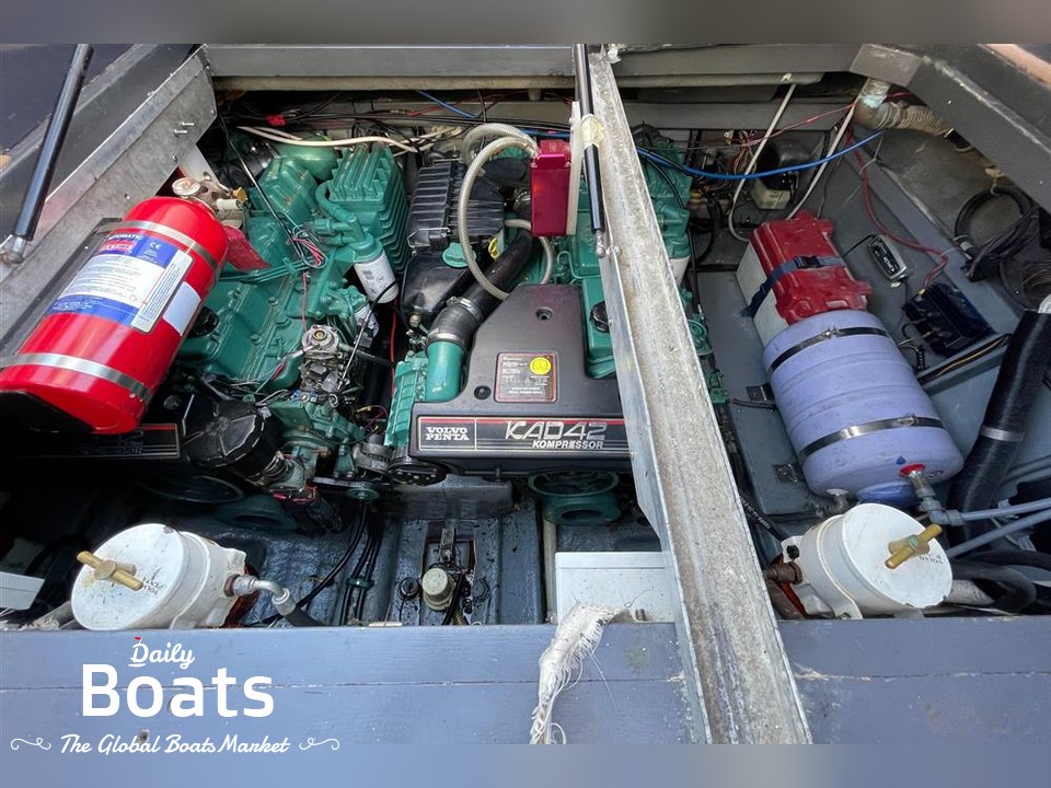 1992 Sunseeker San Remo 35 for sale. View price, photos and Buy 1992