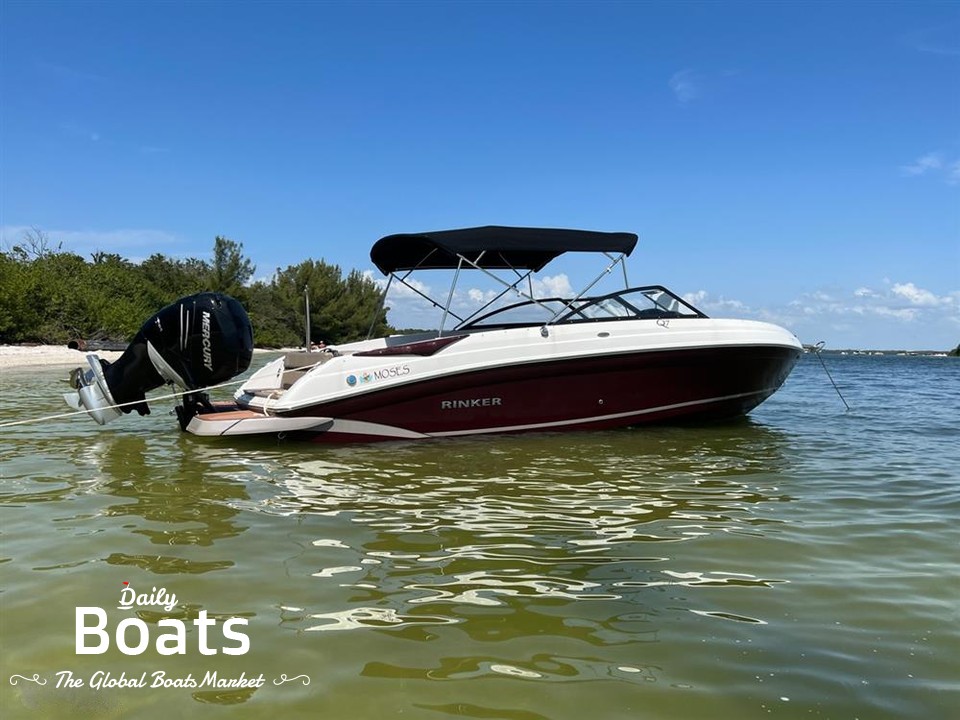 2020 Rinker Q7