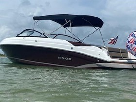 2020 Rinker Q7