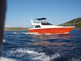 Ferretti Yachts Altura 49