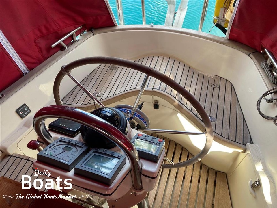 2000 Vancouver 34 Pilot House for sale. View price, photos and Buy 2000