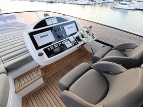 2017 Sunseeker Yacht