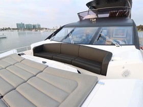 2017 Sunseeker Yacht