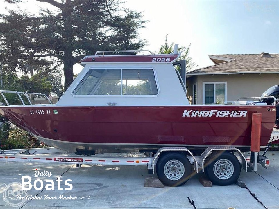 2020 Kingfisher 2025 Escape Ht Pilot House for sale. View price, photos