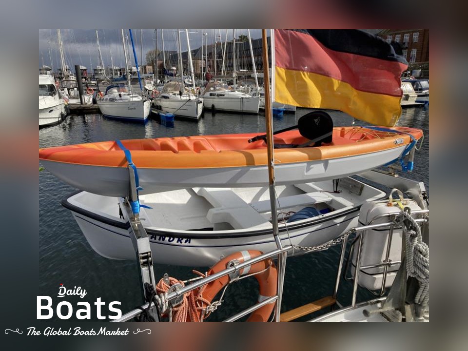 1975 Condor Yachts Deluxe for sale. View price, photos and Buy 1975