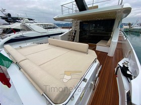 Köpa 2015 Azimut Yachts 77
