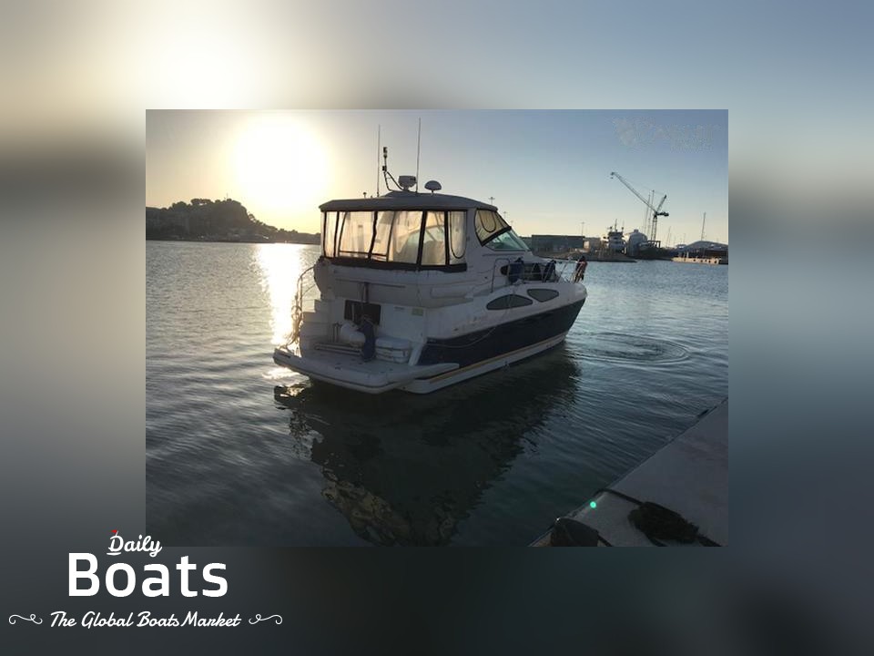 2004 Cruisers Yachts 405 Express Motor for sale. View price, photos and