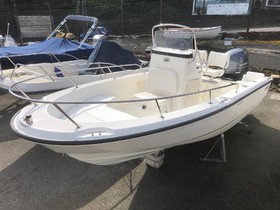 Boston Whaler Boats 190 Outrage