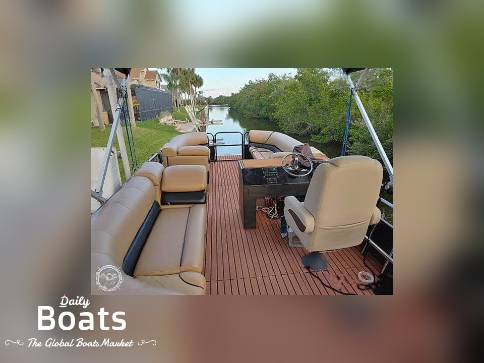 2007 Avalon Pontoon Boats 26 for sale. View price, photos and Buy 2007