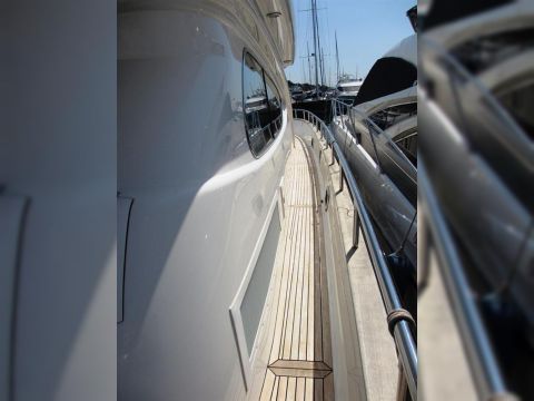 2009 Elegance 64 eladó