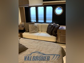 Buy 2017 Absolute Navetta 52
