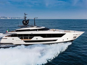 Ferretti Yachts Custom Line 106
