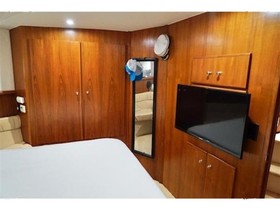1997 Carver Yachts 405