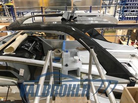 2022 Fairline 33 Flybridge in vendita