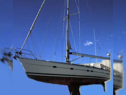 Bavaria 44