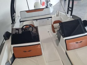 Купить 2017 Bénéteau Boats Flyer 6.6 Sport Deck