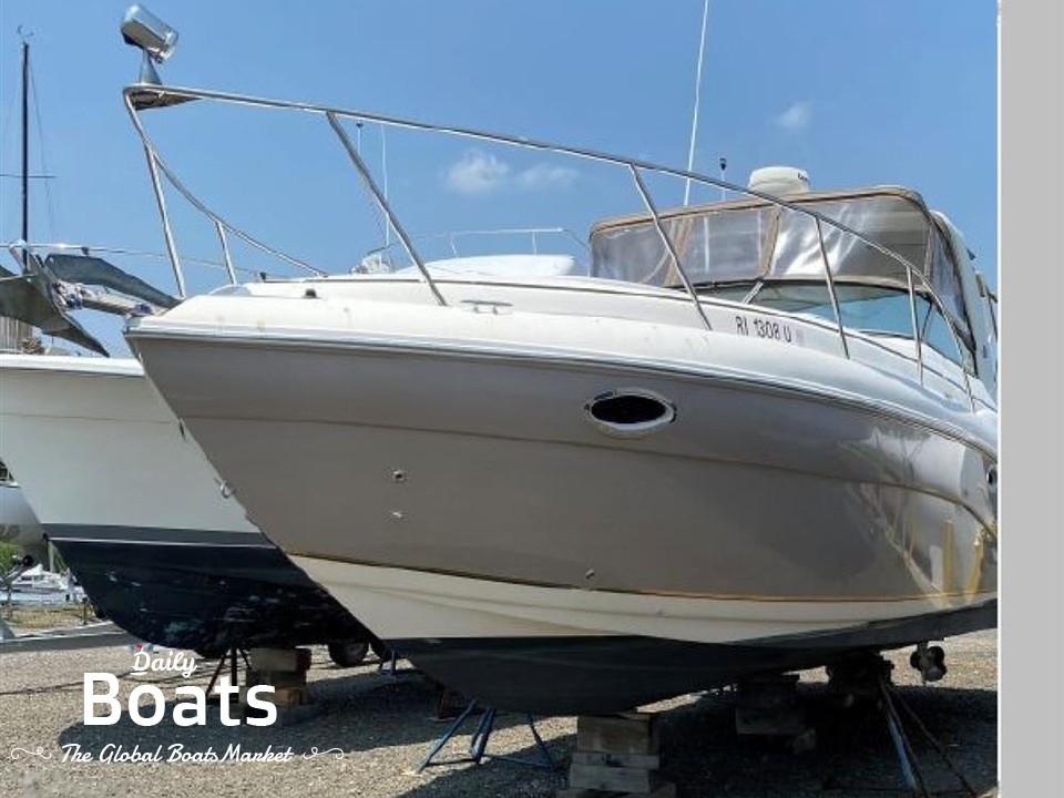 2006 Rinker 320 Express Cruiser