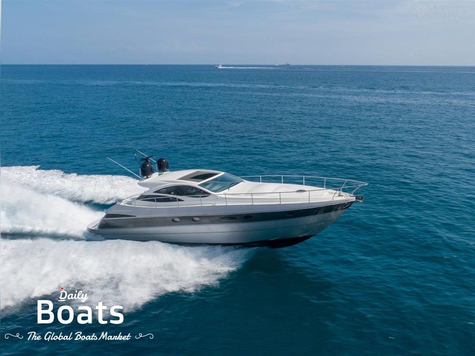 2004 Pershing Express