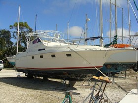 1989 Cruisers Yachts 3370 na prodej