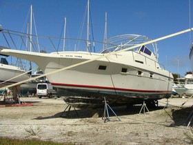 1989 Cruisers Yachts 3370