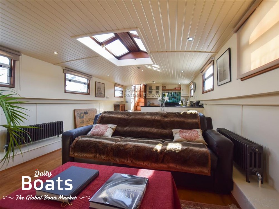 2006 Houseboat Dutch Barge Luxemotor 21M for sale. View price, photos