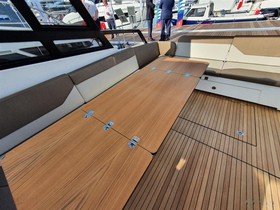 2022 Bavaria Yachts Vida 33 Hard Top на продажу