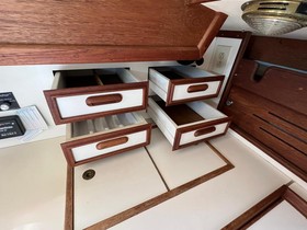 Αγοράστε 1983 Cape Dory 33