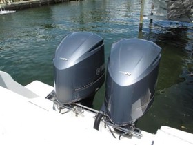 2008 Intrepid Powerboats 370 Cuddy