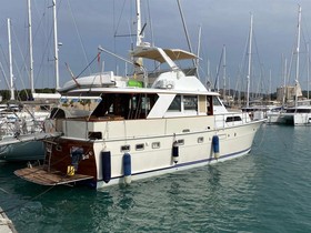 Hatteras Yachts 53