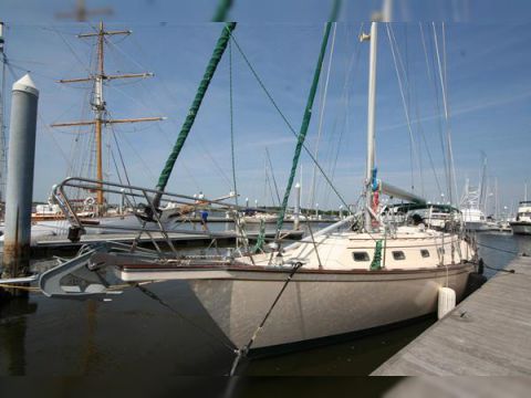 Island Packet 44