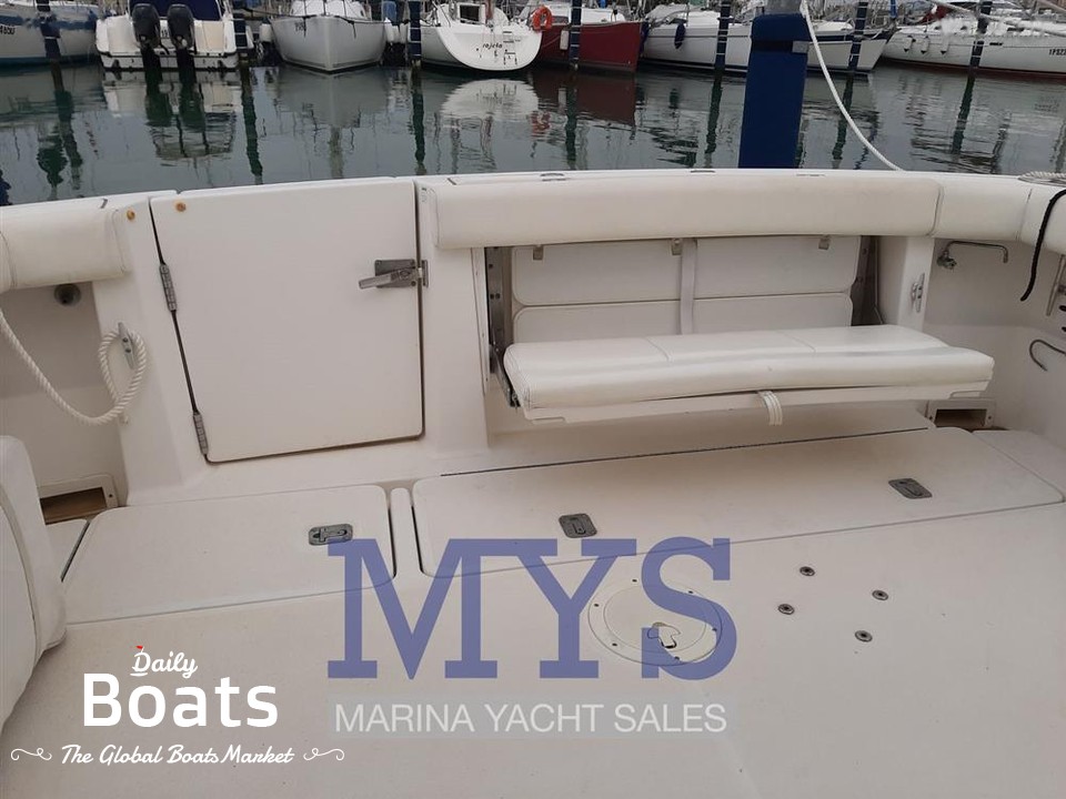 2000 Tiara Yachts 2900 Open Classic for sale. View price, photos and