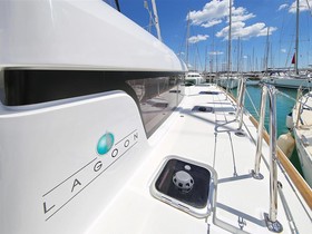 2017 Lagoon Catamarans 39